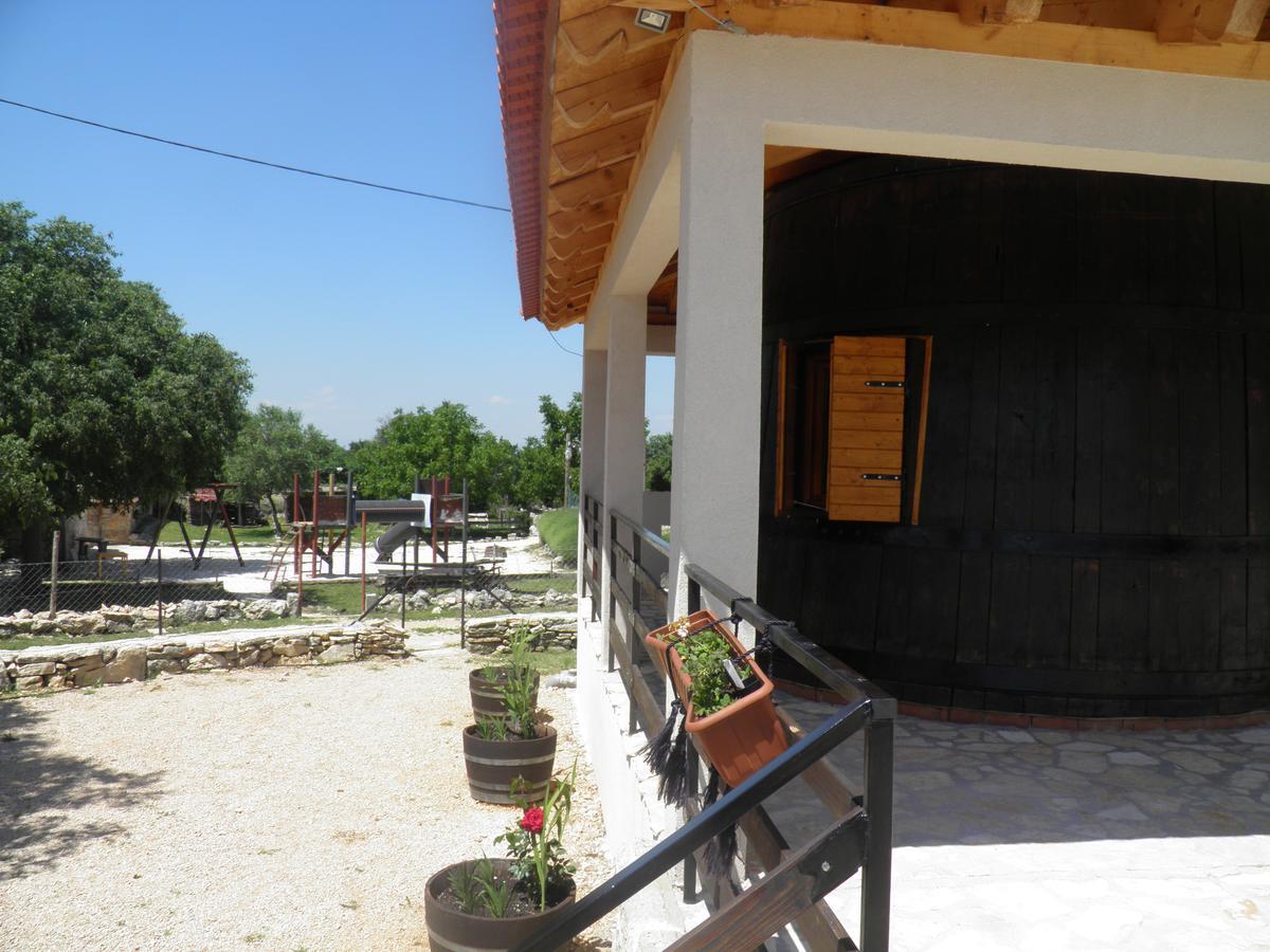 Agroturizam Duvancic - Konoba Dida Marka Drnis Exterior photo